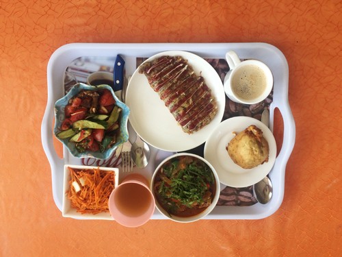 #lunch on the road cafe